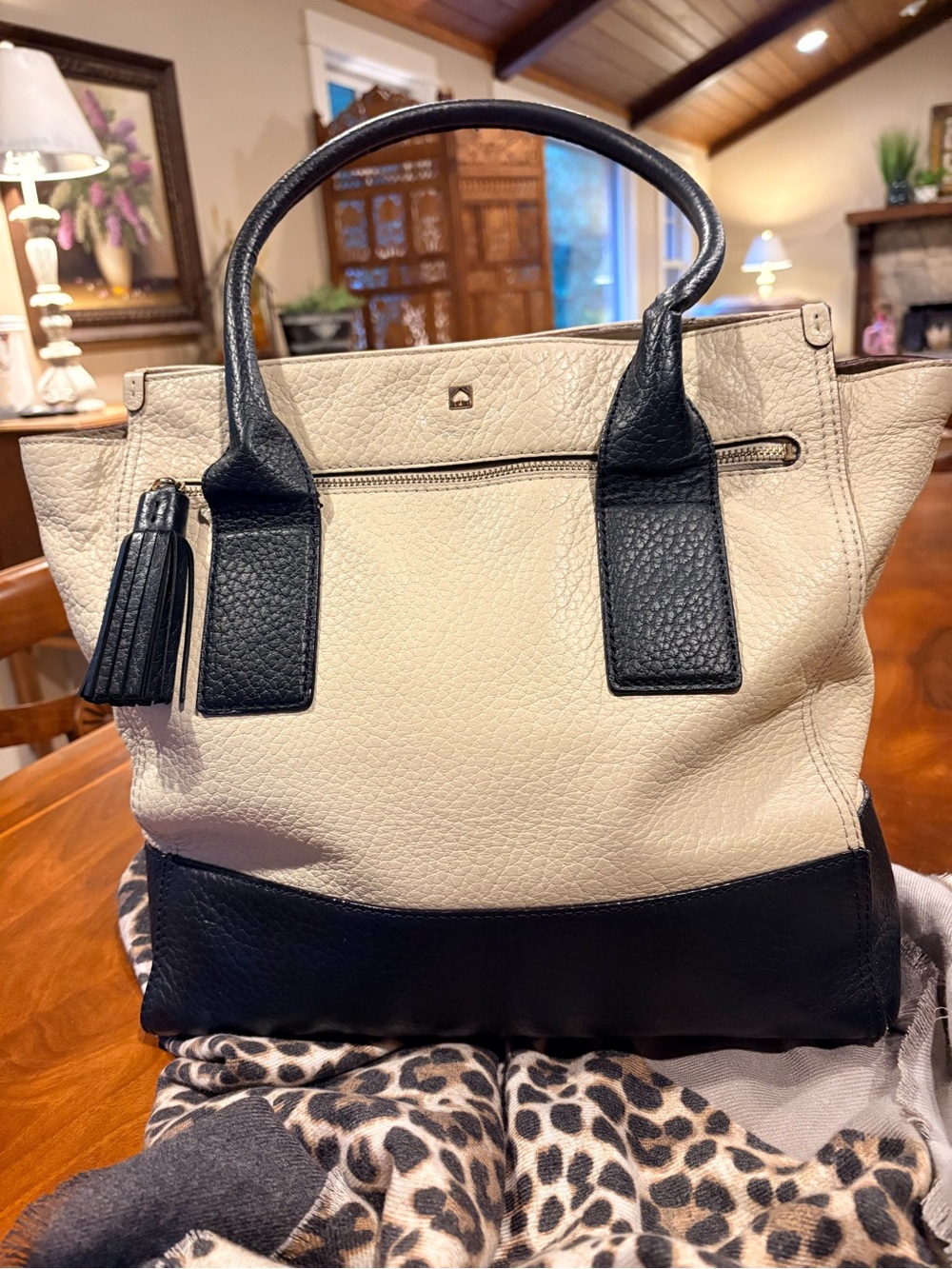 Kate Spade, Cream and Black Two-Tone Leather Tote Bag - Classic Tote, xl in size